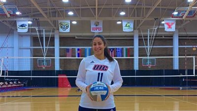 سهيلة وفيق تتألق في أولى مبارياتها بدوري الجامعات الأمريكية للطائرة