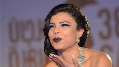 ناهد السباعي في إطلالة صيفية مثيرة: زرع حديقة إيمان بالغد