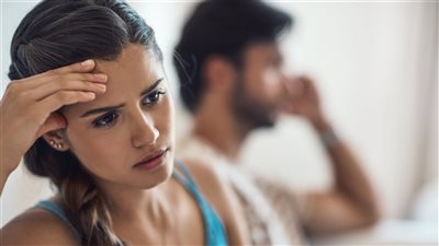 «البيوت أسرار».. زوجات تكشف عيوب أزواجهن على جروبات الستات «بدون أسماء»