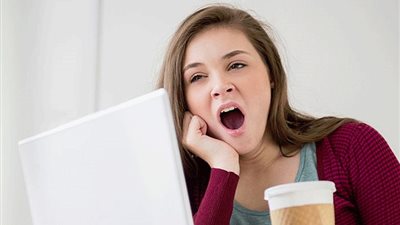 التثاؤب المفرط.. 4 حالات تستدعي الطبيب 