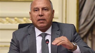 الوزير يعتذر لأهالي الصعيد: «لو بأيدي أسوق كل قطر بنفسي».. فيديو