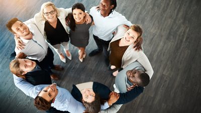 بالمرح والضحك وأشياء أخرى.. نساء هذه الأبراج يتمتعن بالشباب الدائم