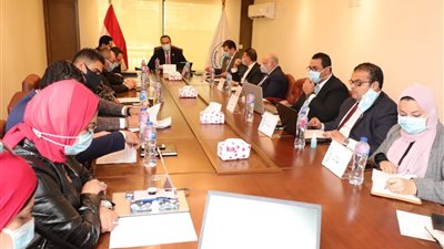 إنشاء غرفة عمليات لإدارة الأزمات في الصحة.. وقرارات جديدة بشأن المنح