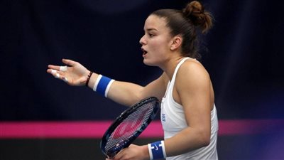 اليونانية ماريا سكاري تقصي اليابانية نعومي أوساكا من ميامي للتنس