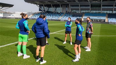 رحيل جوزيف مونتيمورو عن تدريب أرسنال لـ كرة القدم النسائية