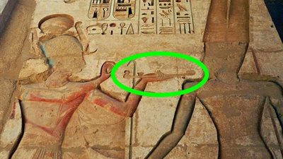 وصفة فرعونية لأسنان بيضاء مثل الثلج.. والسر في قشر البيض