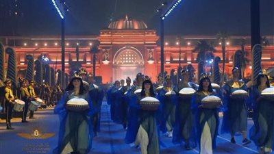 موكب المومياوات الملكية| برلمانية: المجد يتحرك بأحرف من نور