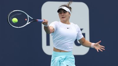 « بيانكا أندريسكو » لعنة الاصابات تطارد حلمها وآخرها نهائي ميامي