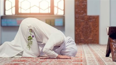 10 خِصال لصلاة التسابيح.. تعرفي عليها.. فيديو