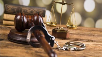 لخلافهما على الأجرة.. تجديد حبس ربة منزل قتلت سائق تاكسي