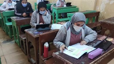 «شوقي» يكشف موقف طلاب المنازل من الاختبارات التجريبية