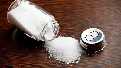 فوائد مذهلة للملح في المنزل.. خبير: «طارد للطاقة السلبية»