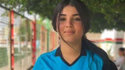 سمر حسني.. حسناء أشعلت «السوشيال ميديا» قبل مباراة القمة (صور)