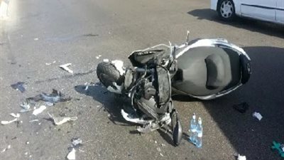 دراجة نارية تصدم فتاة أمام دار الأوبرا 