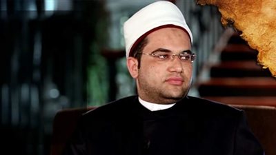 هل الحب بين الشاب والفتاة حرام؟.. أستاذ بالأزهر يجيب