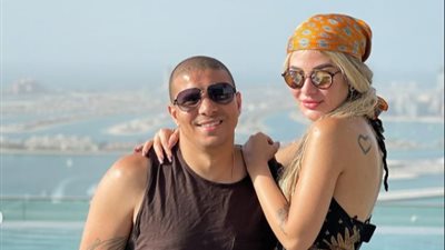 زوجة محمد زيدان تكشف سر نجاح زوجها في الملاعب 