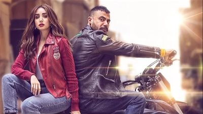 بعد خيانته لها.. هنا الزاهد تصدم محمد إمام بسيارتها 