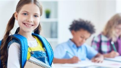 «غمامة سوداء» لـ تلميذة مجتهدة.. عقوبة تهز المجتمع الإيطالي