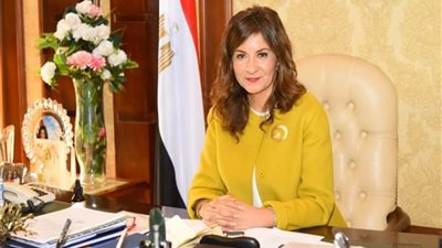 نبيلة مكرم تكشف موعد الإنتهاء من قانون الهجرة..وتؤكد: يضمن حق المصريين بالخارج 