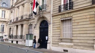 قنصلية مصر بباريس تحدد مواعيد العمل فى رمضان