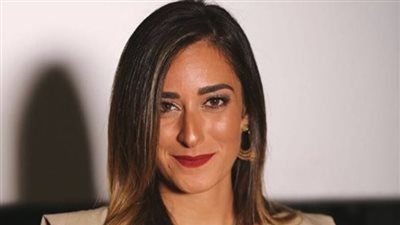 خلى بالك من زيزى.. أمينة خليل تضرب زوجها في الحلقة الأولى