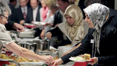 المُغتربات خارج جنة رمضان.. وفتيات: «اتحرمنا من أحضان أمهاتنا»