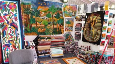 «أيادي مصر» تسوّق 13 مُنتج أبدعته أنامل المصريات للخارج