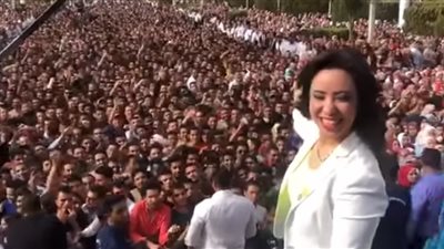 النائبة غادة علي تُعيد نشر فيديو لفرسان «التنسيقية» في ساحات الجامعات