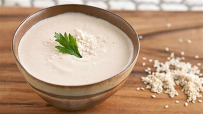 مقبلات رمضان 2021.. 5 طرق مختلفة لعمل الطحينة في البيت