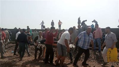 وزيرة الصحة في موقع حادث القطار وطواريء بالمستشفيات