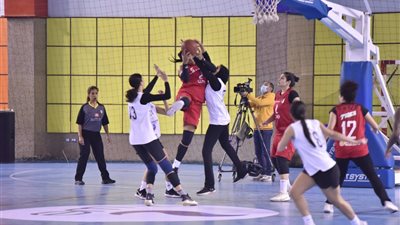 مباراة فاصلة بين سيدات الأهلي وهليوبوليس بدوري سوبر السلة