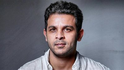 محمد رشاد يرد على مي حلمي: «كانت وخداني سلّم» (فيديو)