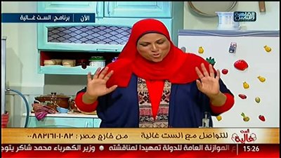 شابوه لـ«الست غالية».. انتقدها مُتصل على الهواء فلقنته درسًا في الأخلاق