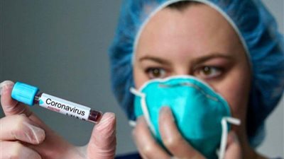 «حجم عائلي».. تحذير جديد من خطر الموجة الثالثة لـ كورونا (فيديو)