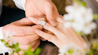 ملل فترة الخطوبة.. حالة واحدة توقفى فيها للتفكير بالعقل