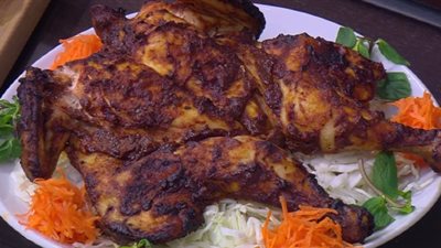 سفرة رمضان.. طريقة عمل الدجاج المشوي بالخضار وطاجن الفريك