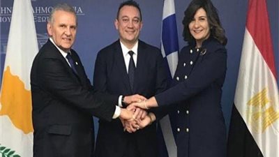 وزيرة الهجرة تتوجه إلى نيقوسيا لبحث تعزيز التعاون الثلاثي مع قبرص واليونان