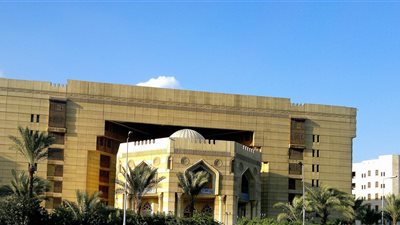 الأزهر يدين مقتل شرطية فرنسية: جريمة لا تمت لأي دين