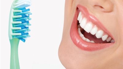 لابتسامة جذّابة.. نصائح ذهبية للحفاظ على أسنانك