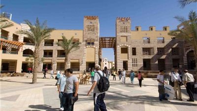 تعرفي على معايير قبول طلاب الجامعة الأمريكية بالجامعات المصرية 