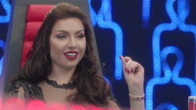 منى عبد الوهاب: «مقدرش أعمل برنامج زي عمرو أديب».. فيديو 