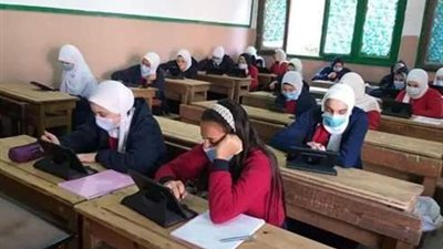 انطلاق امتحان أبريل في 3 مواد لطلاب أولى ثانوي