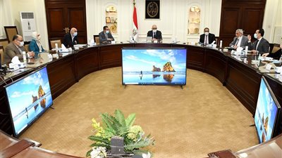 لحل أزمة المرور.. وزير الإسكان يتابع مشروع إعادة تخطيط وتطوير مدخل الجيزة الجنوبي