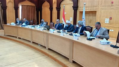 مجلس جامعة الأزهر يُطالب العمداء بإرسال معدل الأداء لـ«تعيين الأوائل»