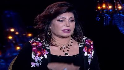 «رقصك بيثير الغرائز».. نجوى فؤاد ترد: «أصلي بركز في شغلي».. فيديو