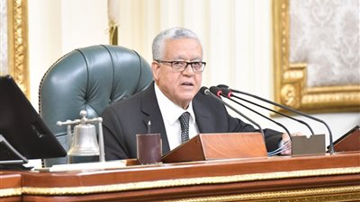 رئيس البرلمان مهنئاً البابا تواضروس بعيد القيامة المجيد : عرفناكم مثالًا يحتذى في الوطنية