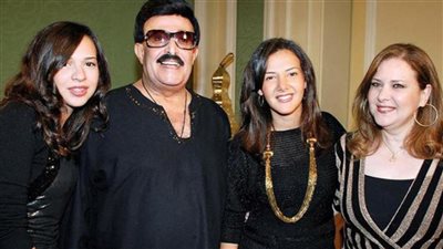 كورونا تضرب بقوة| سمير غانم بمستشفي عزل بالمهندسين ودلال في أخري بجسر السويس