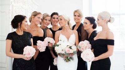 قصات مختلفة لفساتين صديقات العروسة.. صور 