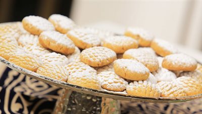 تعلمي طريقة عمل الكحك الناعم مثل الجاهز