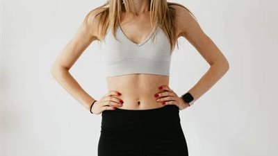 للحصول على جسم عارضات الأزياء.. «كتري من هز الوسط»